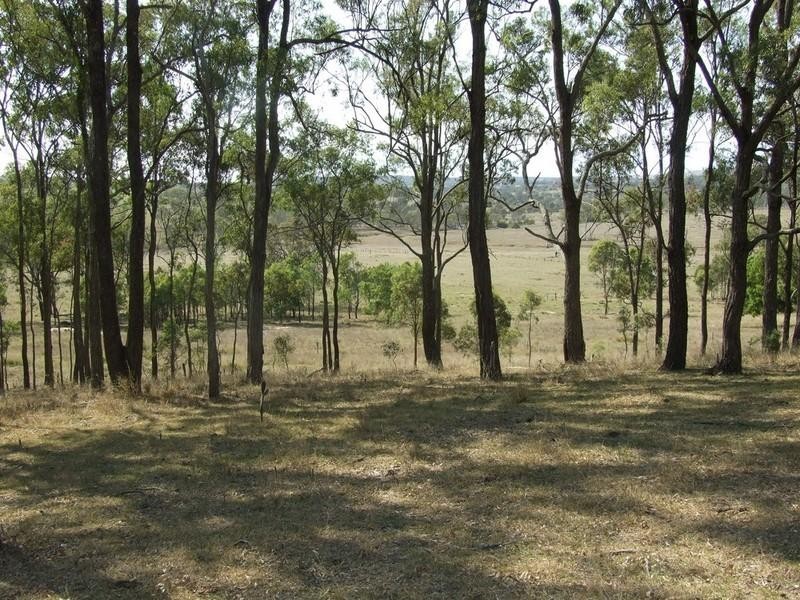 6891 New England Highway, Crows Nest QLD 4355