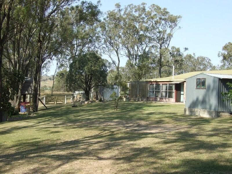 6891 New England Highway, Crows Nest QLD 4355