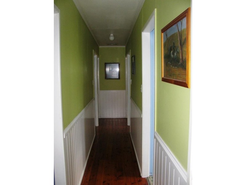 15 Edward Street, Goombungee QLD 4354