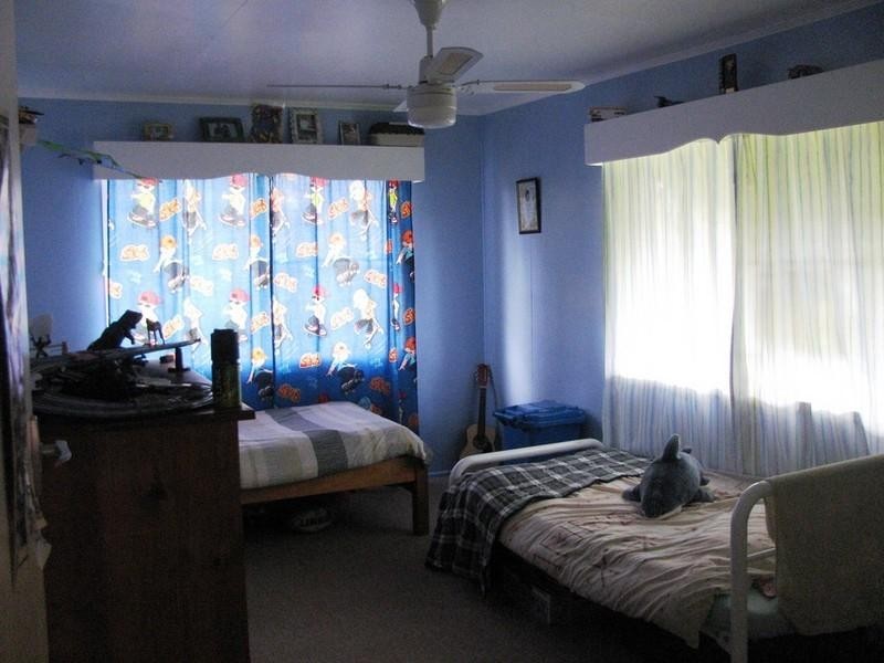 15 Edward Street, Goombungee QLD 4354