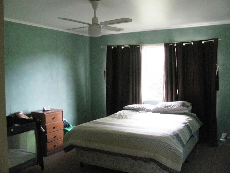 15 Edward Street, Goombungee QLD 4354