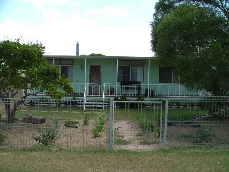 153 Mocatta Street, Goombungee QLD 4354