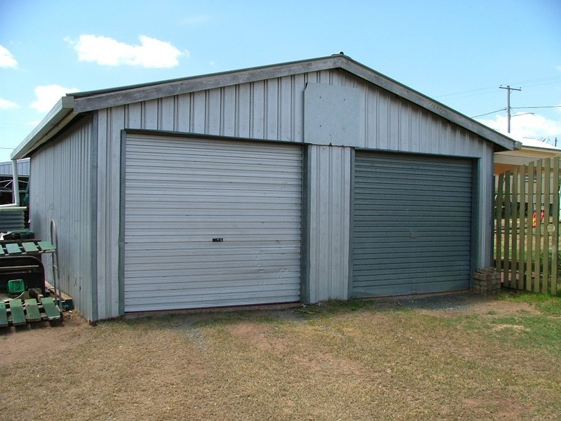 153 Mocatta Street, Goombungee QLD 4354