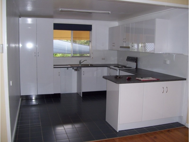 22 Nolan Street, Crows Nest QLD 4355