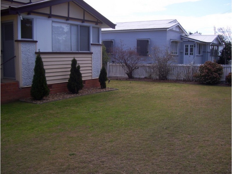 22 Nolan Street, Crows Nest QLD 4355