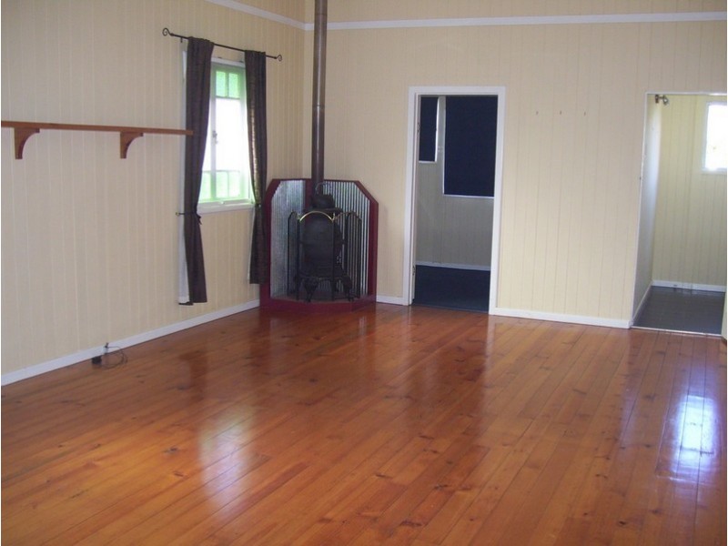 22 Nolan Street, Crows Nest QLD 4355