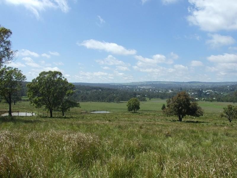 000 Anger Road, Crows Nest QLD 4355