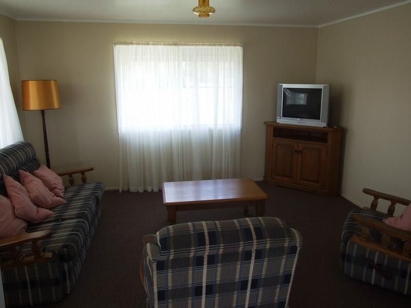 11 John Street, Goombungee QLD 4354