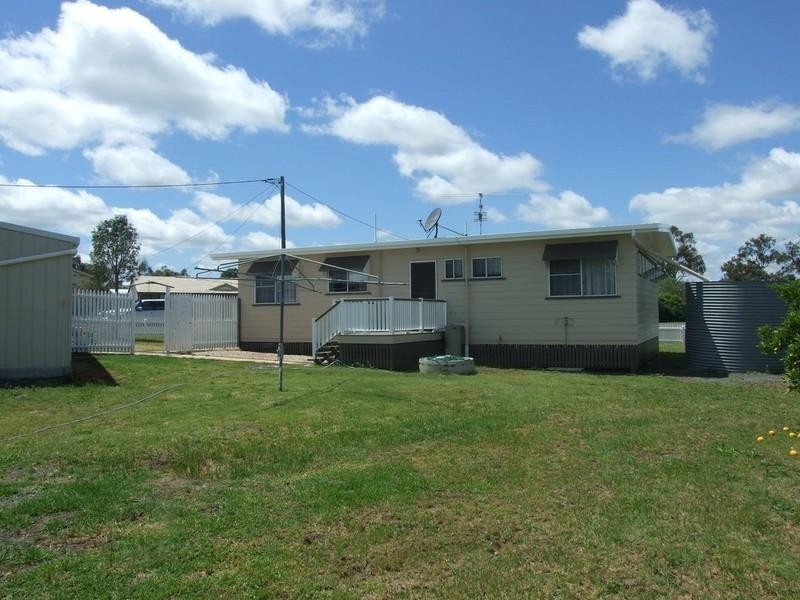 11 John Street, Goombungee QLD 4354