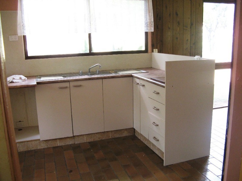 2 Hayden Street, Crows Nest QLD 4355