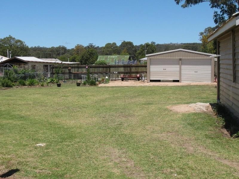 5 Lalor Street, Crows Nest QLD 4355