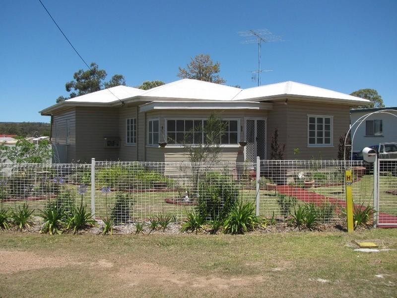 5 Lalor Street, Crows Nest QLD 4355