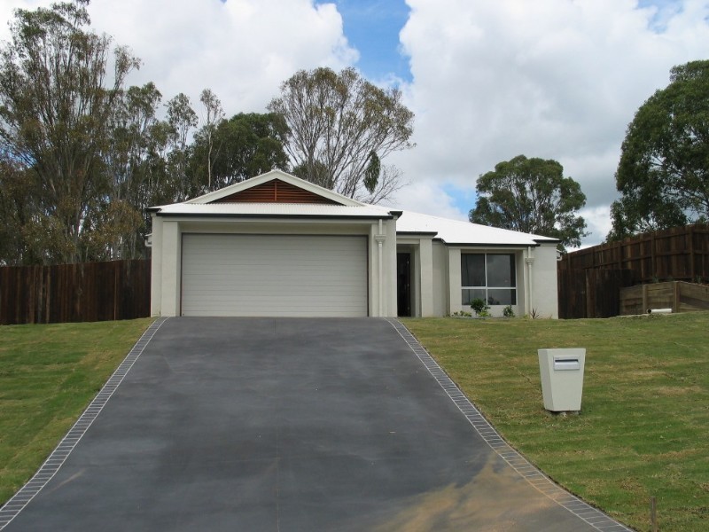 3 Lewis Street, Crows Nest QLD 4355