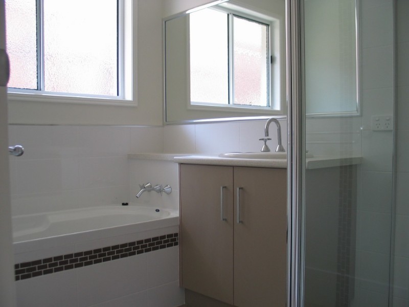 3 Lewis Street, Crows Nest QLD 4355