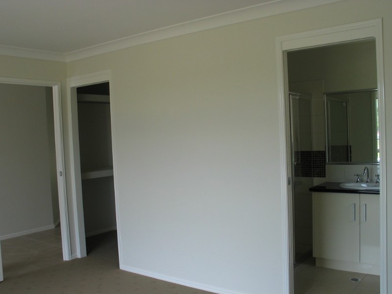 3 Lewis Street, Crows Nest QLD 4355