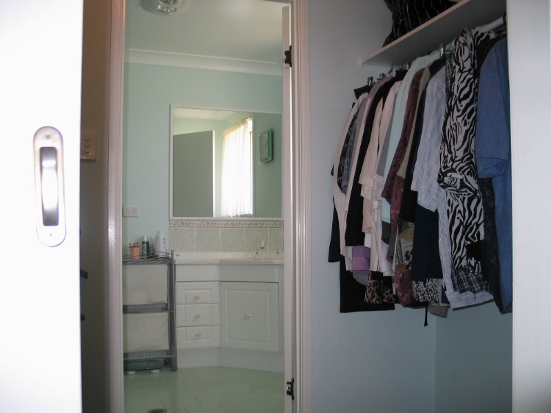 8 Devoncourt Road, Crows Nest QLD 4355