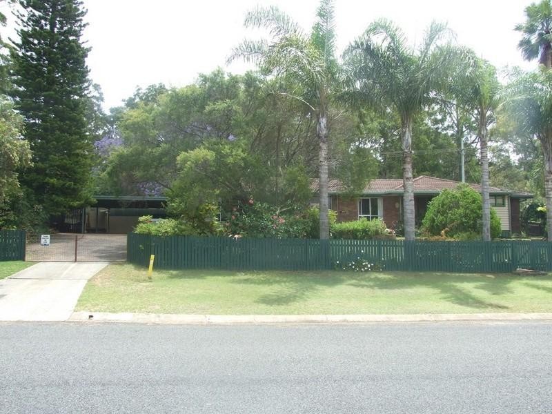 28 Railway Terrace, Crows Nest QLD 4355