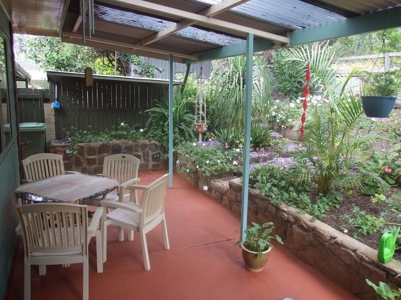 28 Railway Terrace, Crows Nest QLD 4355