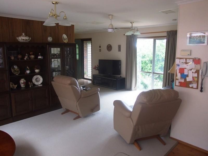 28 Railway Terrace, Crows Nest QLD 4355