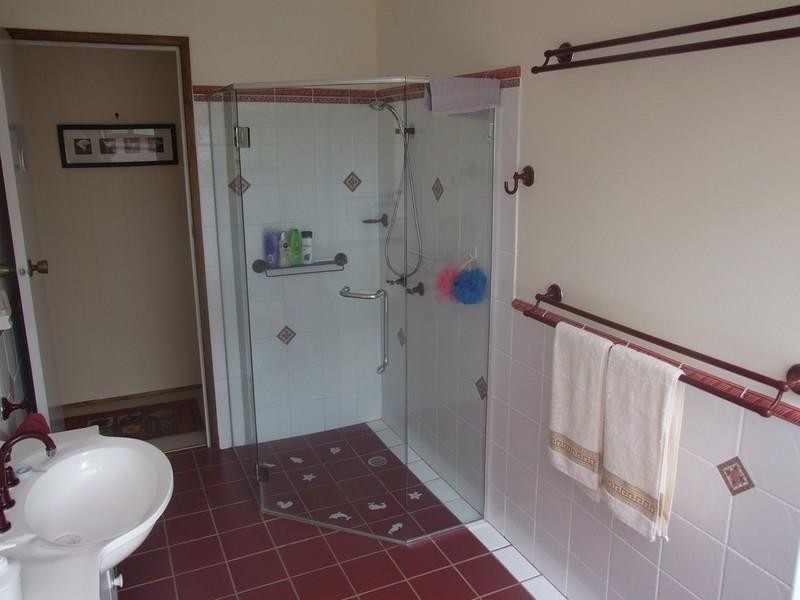 28 Railway Terrace, Crows Nest QLD 4355