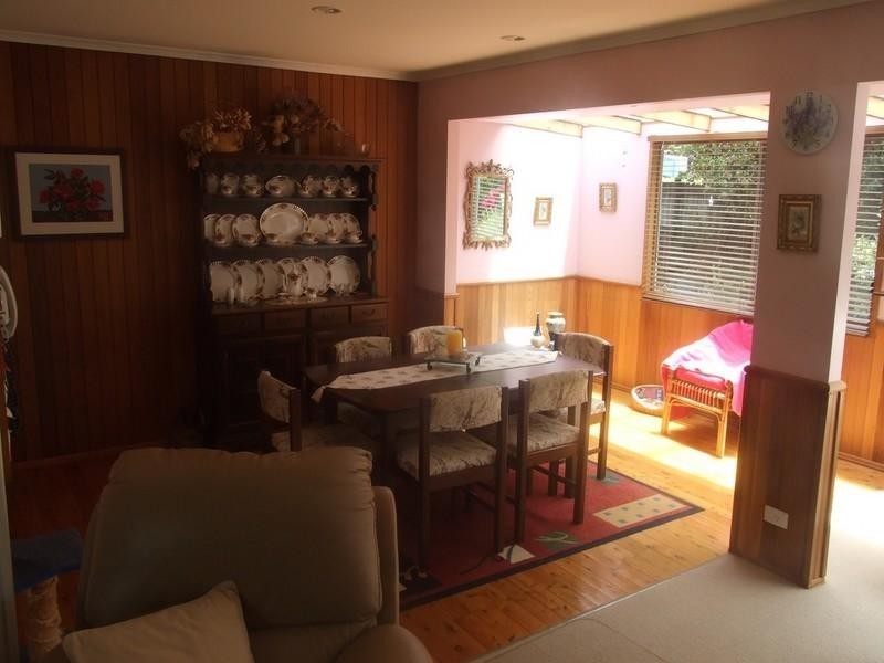 28 Railway Terrace, Crows Nest QLD 4355