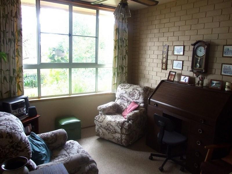 28 Railway Terrace, Crows Nest QLD 4355