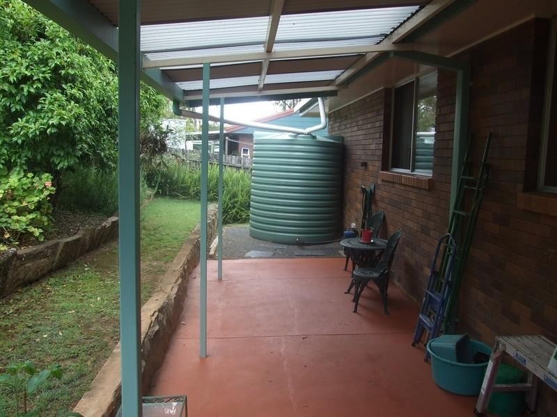 28 Railway Terrace, Crows Nest QLD 4355