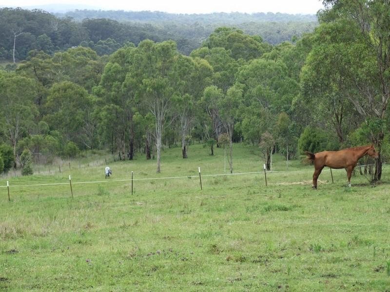4355 Esk – Hampton Road, Hampton QLD 4352
