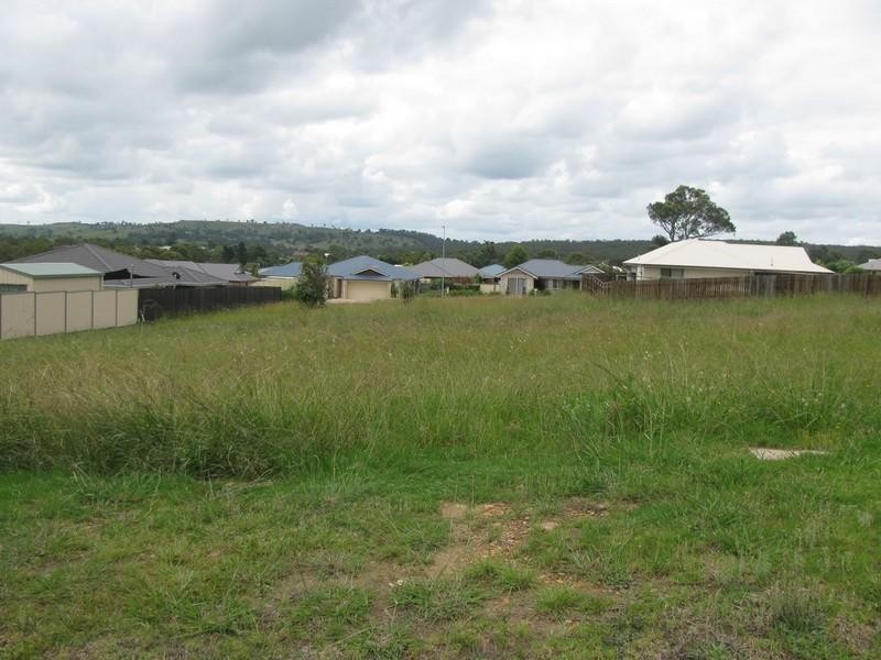 14 Naomi Drive, Crows Nest QLD 4355