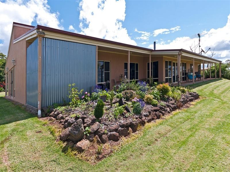 119 Murphy Road, Ravensbourne QLD 4352