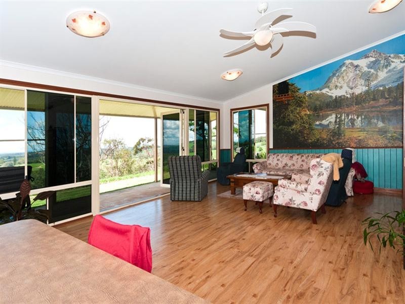 119 Murphy Road, Ravensbourne QLD 4352