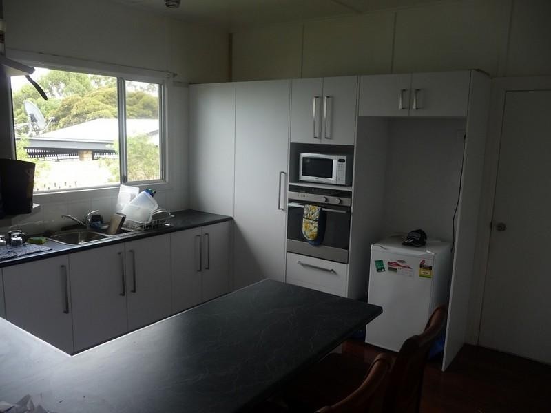 17 Victoria Street, Goombungee QLD 4354