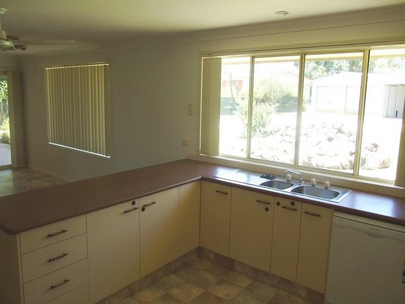 57 Albert Street, Crows Nest QLD 4355