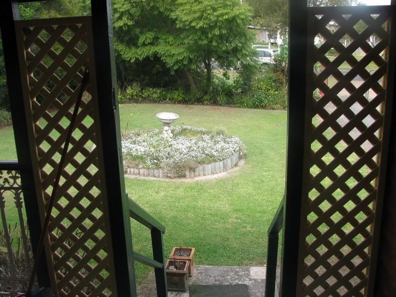 38 South Street, Crows Nest QLD 4355