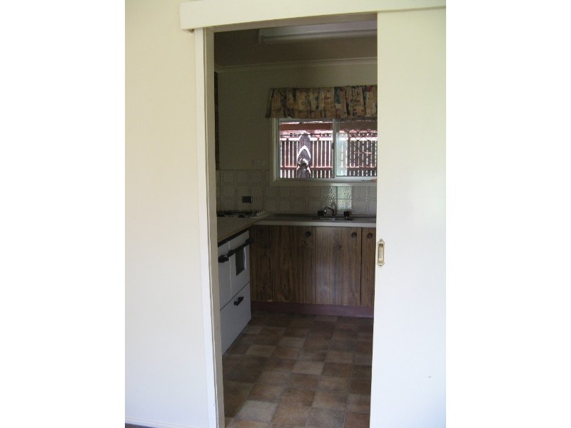 11 Grace Street, Crows Nest QLD 4355