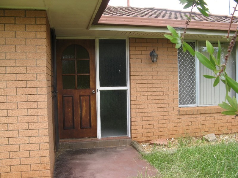 11 Grace Street, Crows Nest QLD 4355