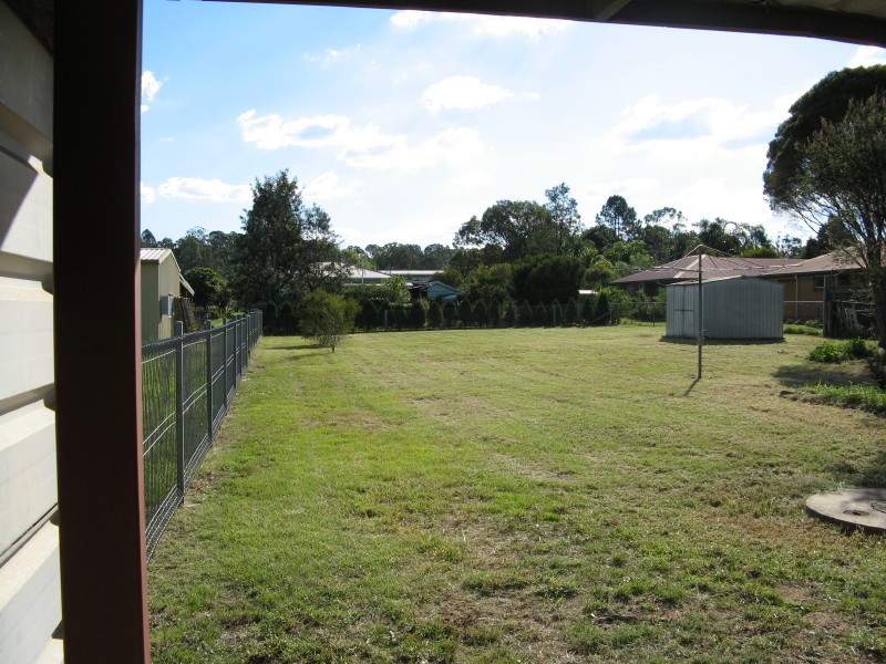 11 Grace Street, Crows Nest QLD 4355
