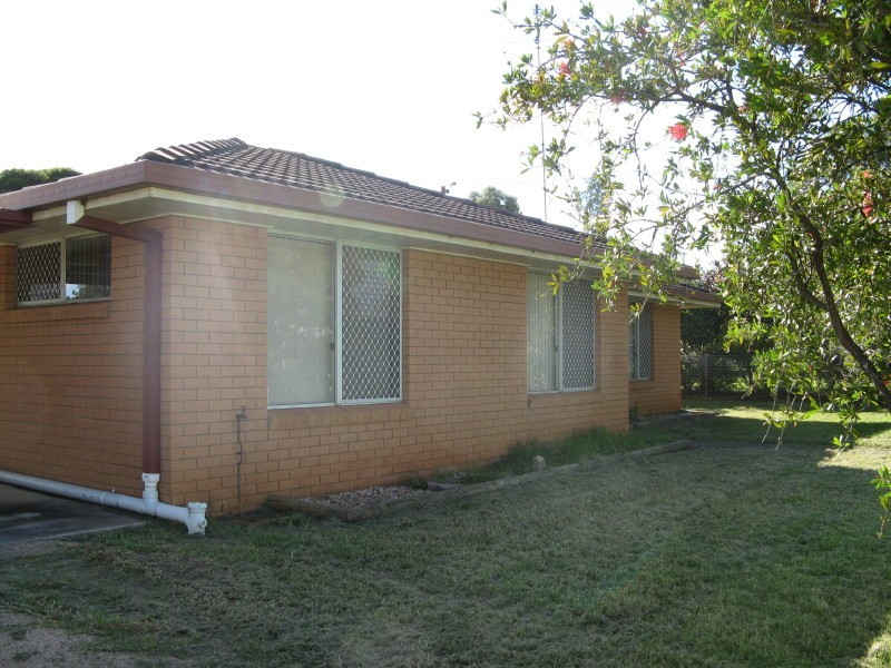 11 Grace Street, Crows Nest QLD 4355