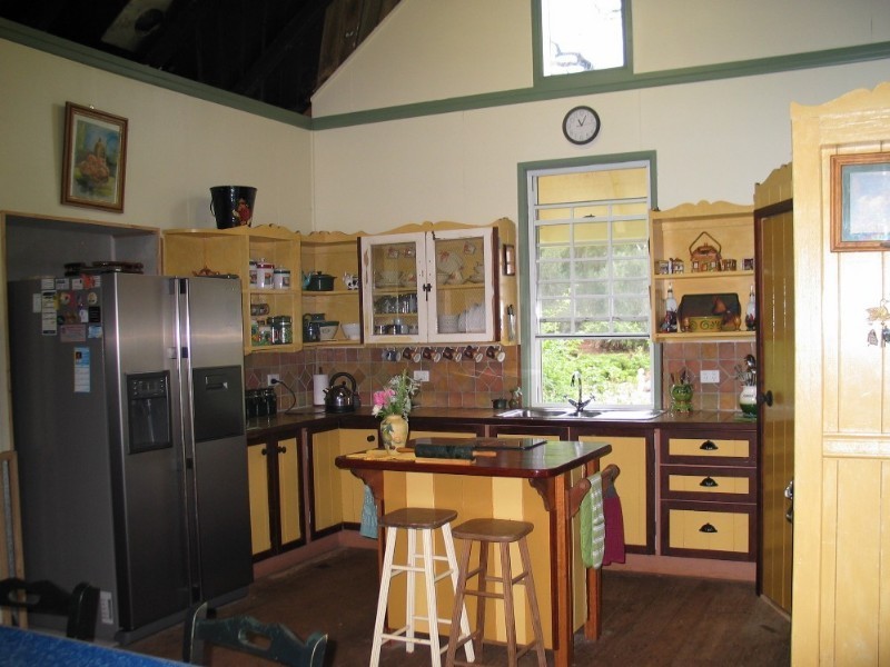 327 Haden Peranga Road, Haden QLD 4353