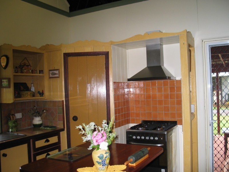 327 Haden Peranga Road, Haden QLD 4353