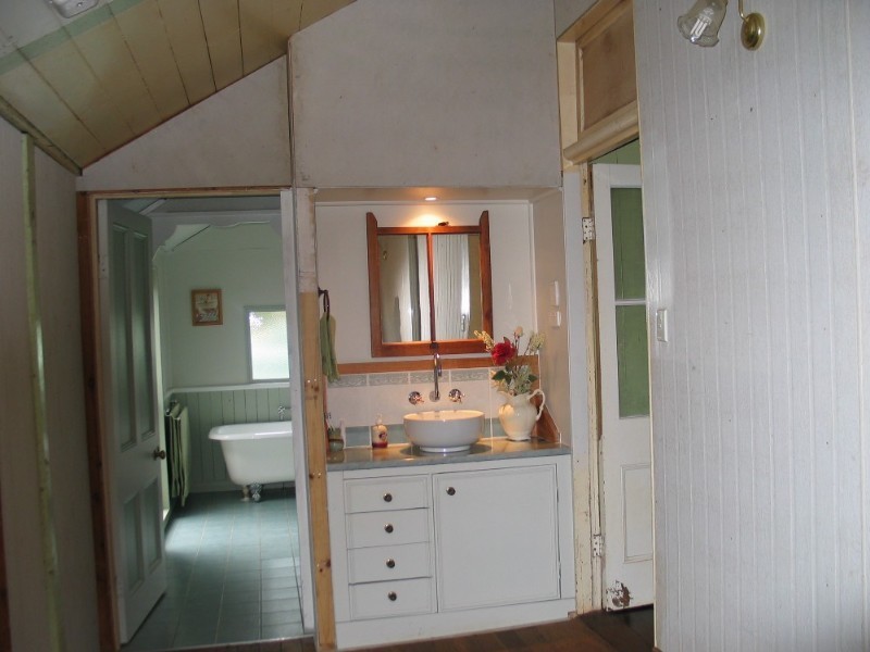 327 Haden Peranga Road, Haden QLD 4353