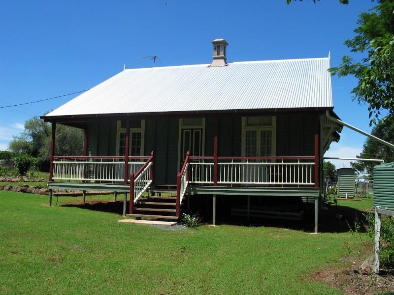 327 Haden Peranga Road, Haden QLD 4353