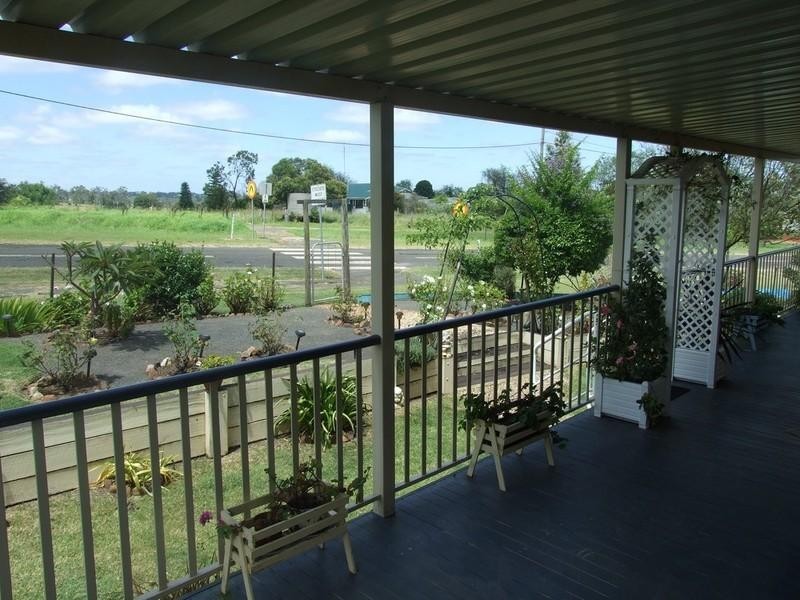 1530 Haden Crows Nest Road, Haden QLD 4353