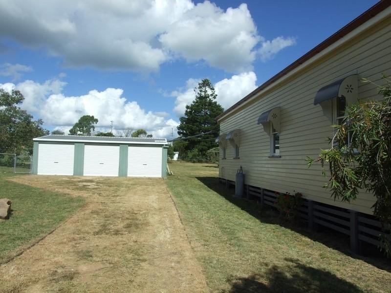 26 Mocatta Street, Goombungee QLD 4354