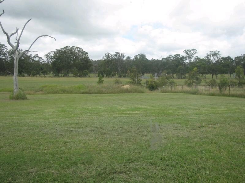 19 Parkland Drive, Crows Nest QLD 4355