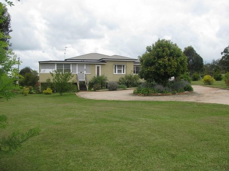 9 Woodlea Court, Crows Nest QLD 4355