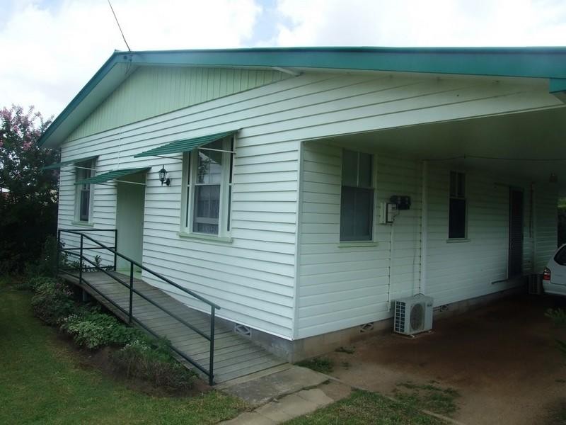 40 Charles Street, Crows Nest QLD 4355
