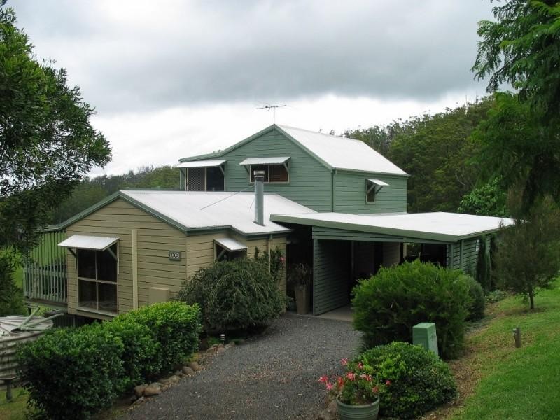 112 Esk – Hampton Road, Ravensbourne QLD 4352