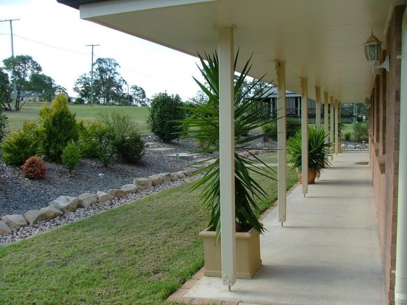 20 Eastside Road, Crows Nest QLD 4355