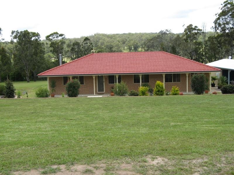 20 Eastside Road, Crows Nest QLD 4355